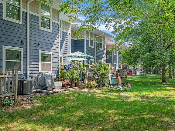3rd image of 1615 Orleans St W #1617