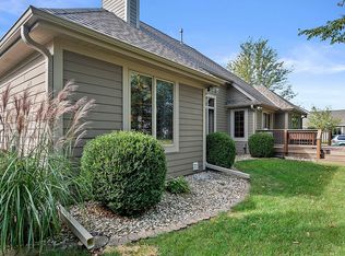 262 Ridgeway Path, Oconomowoc, WI 53066