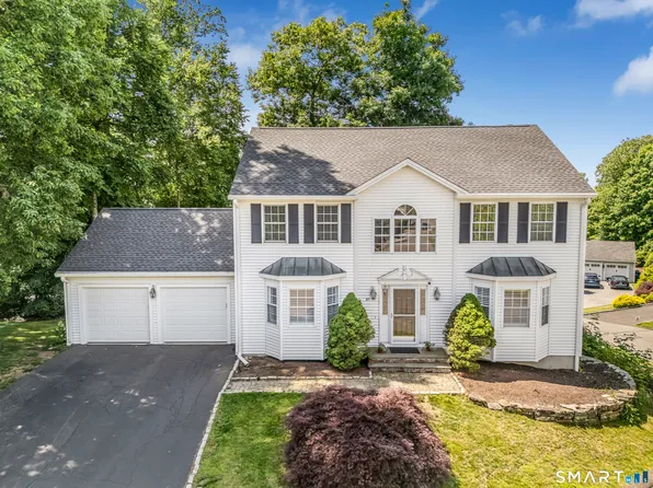 85 Old Colony Road #85, Monroe, CT 06468