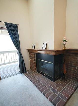 4th image of 2308 Yellowstone Park Ct APT E
