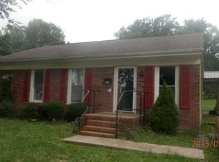 206 N Sycamore St, Huntingburg, IN 47542
