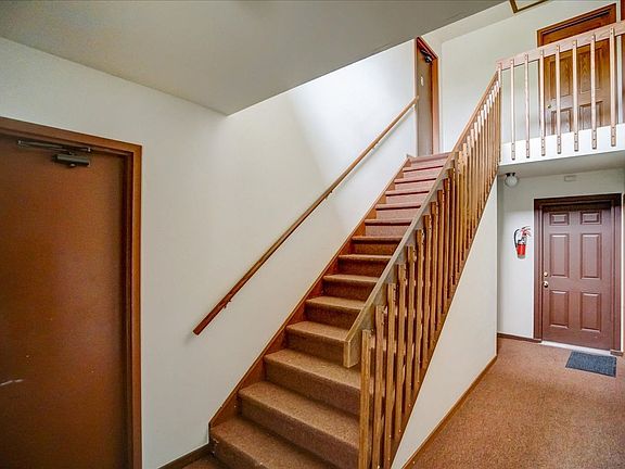 4th image of 58 Sunfish Ct #4