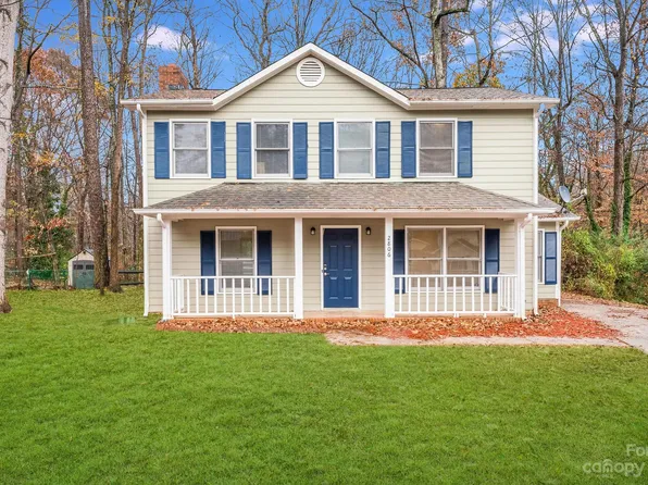 2806 Allenton Trails Ln, Charlotte, NC 28212