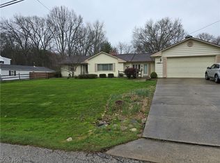 2550 Merria Rd, Stow, OH 44224