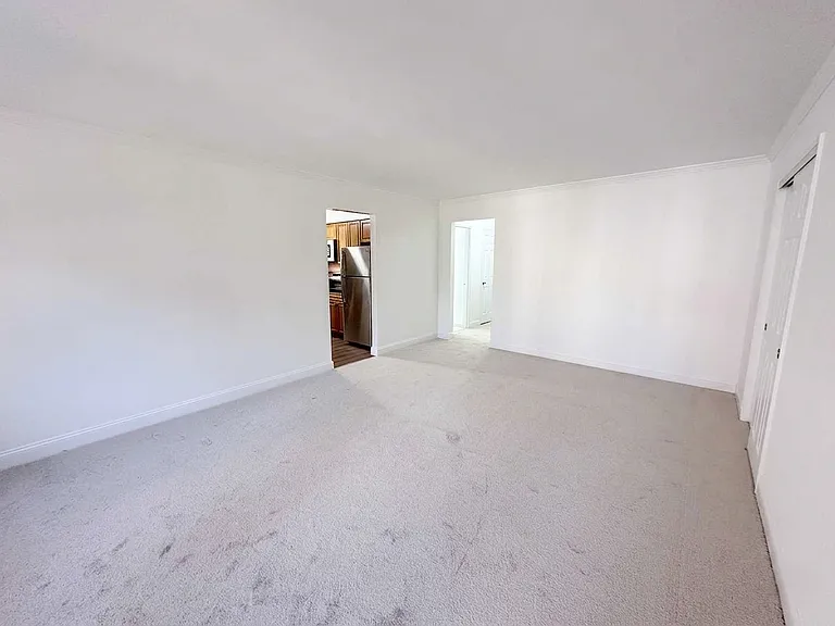 52 Manor Rd #C9 — Photo 3