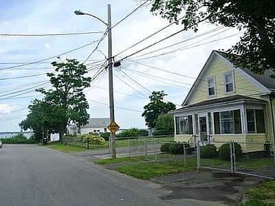 1st image of 18 Dudley Ave