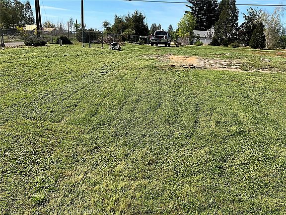 2nd image of 5376 S Libby Rd