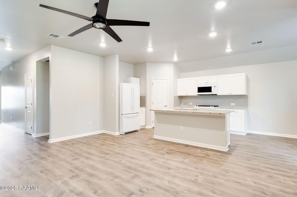 107 Northern Oak Dr, Lafayette, LA - View 3