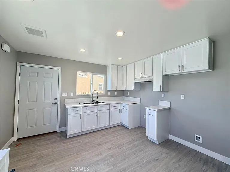 621 Leonard Ave #621A — Photo 6