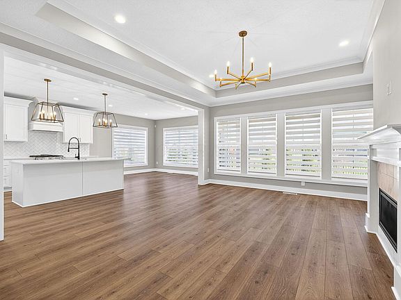 5th image of 4261 Flamingo Dr