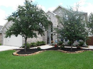 18118 Holly Thorn, Tomball, TX 77375