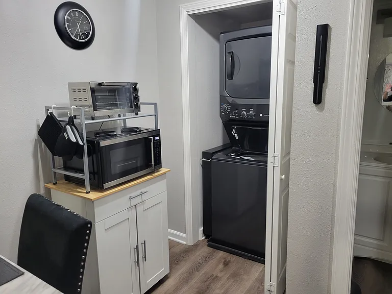 1005 Silver Creek Dr — Photo 12