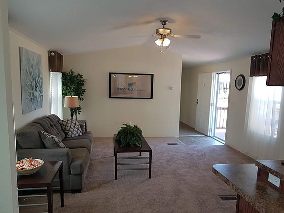 3rd image of 8458 Montgomery Cir