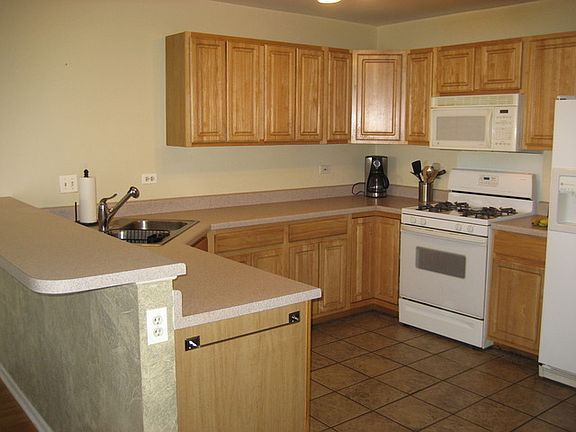 5th image of 612 Daisy Ln #612