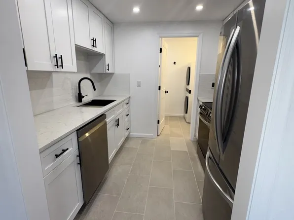 262 County Road 519 #D, Stockton, NJ 08559