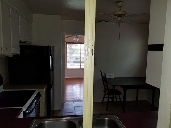 4th image of 1527 39th Ave N