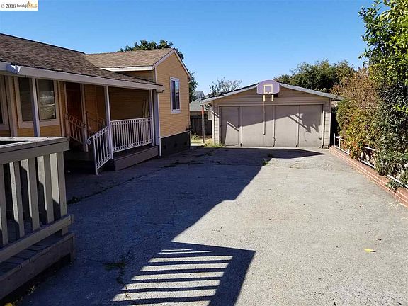 5th image of 1433 Ventura Ave