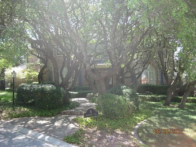 1st image of 4 Sherborne Ln