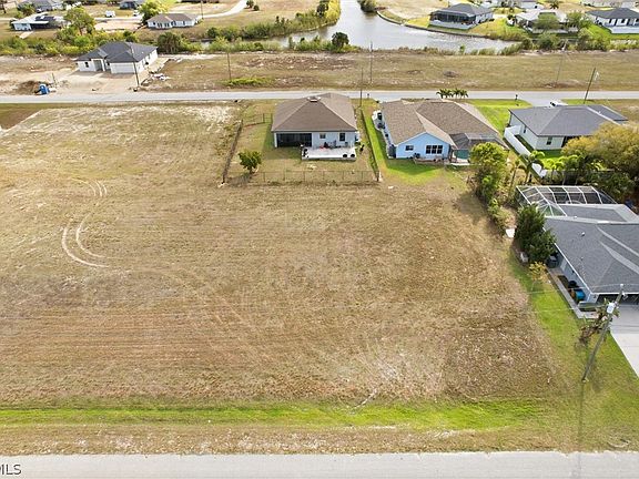3rd image of 217 NW 20th Ave