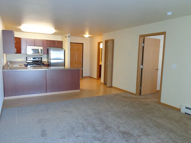 West Lake III Apartments — Photo 41