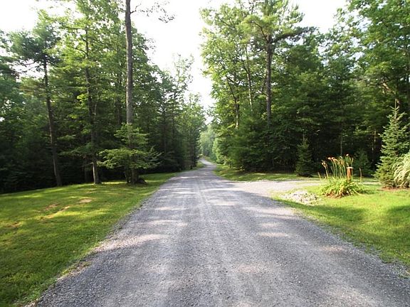 3rd image of 3 Highland Cir