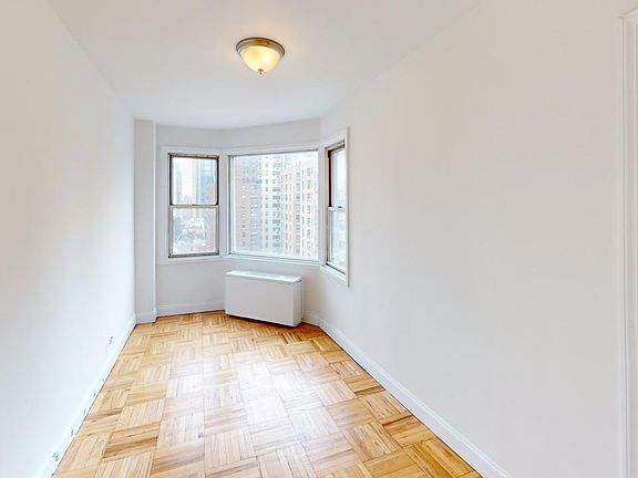 4th image of 250 E 73rd St APT 9D