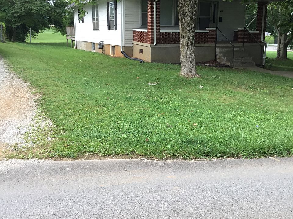 1st image of 410 E Main St