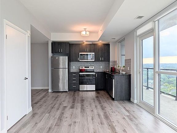 4th image of 108 Garment St #1811