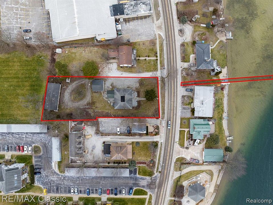 9429 Main St, Whitmore Lake, MI 48189 MLS 20230005571 Zillow