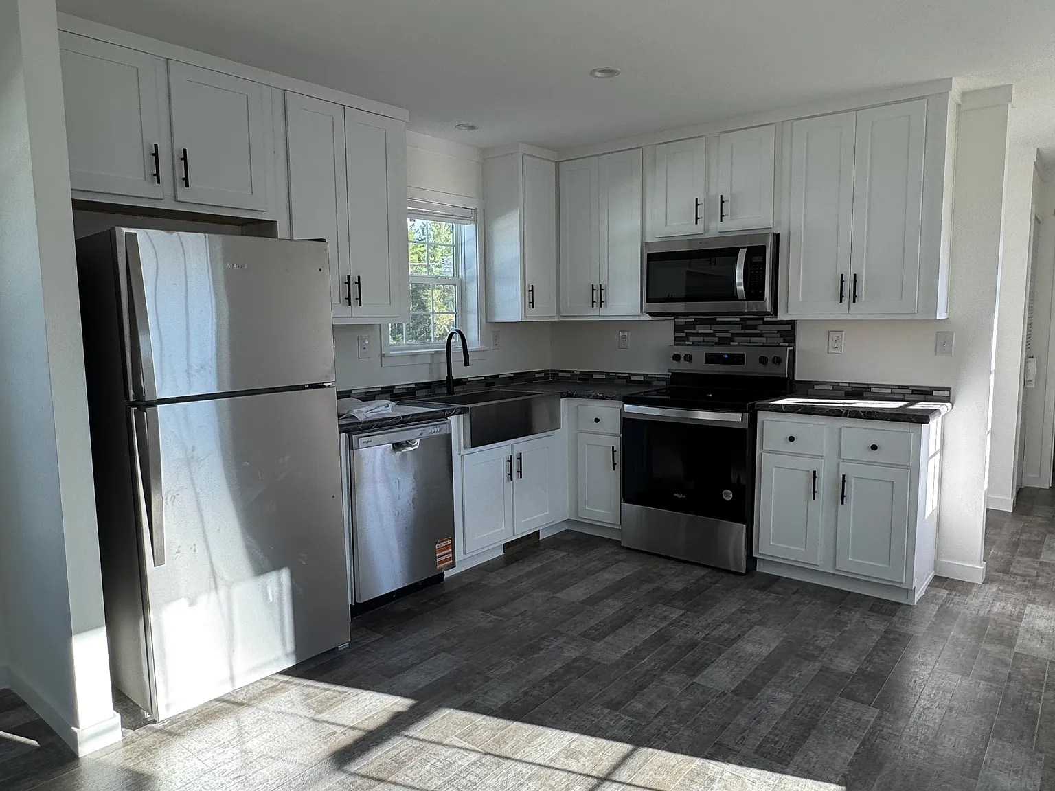 20 Amelia Ln — Photo 2