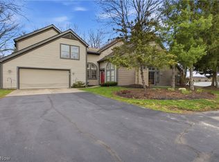 424 N Bayshore Dr #3, Columbiana, OH