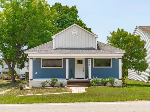 139 Bridge St, Fuquay Varina, NC 27526