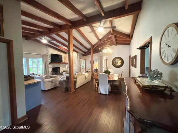 512 Wesley Oak Cir, Saint Simons Island, GA 31522