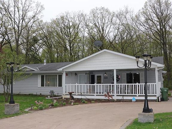 2nd image of 2008 Oak Dr SW