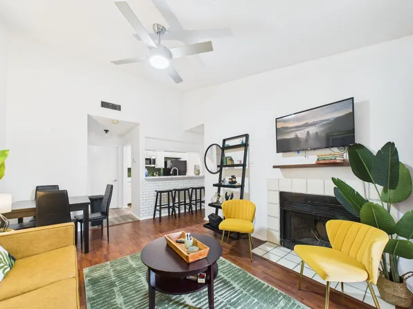 806 W 24th St APT 300, Austin, TX 78705