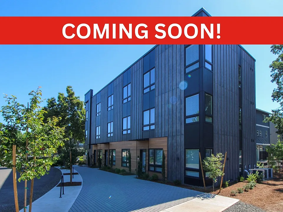 3910 Village Center Dr SE #302