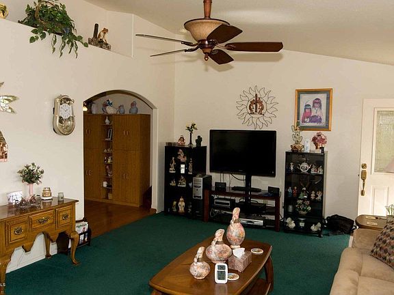 4th image of 7936 E Navarro Ave