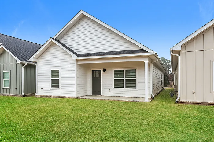 3 bed, 2.0 bath, 1500 sqft, $2,375 — Photo 3