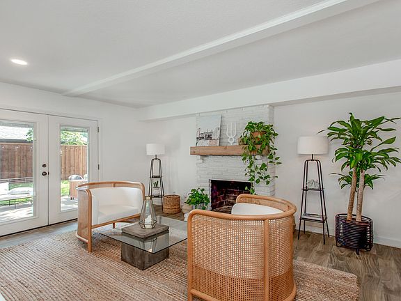 3rd image of 8430 Bocowood Dr