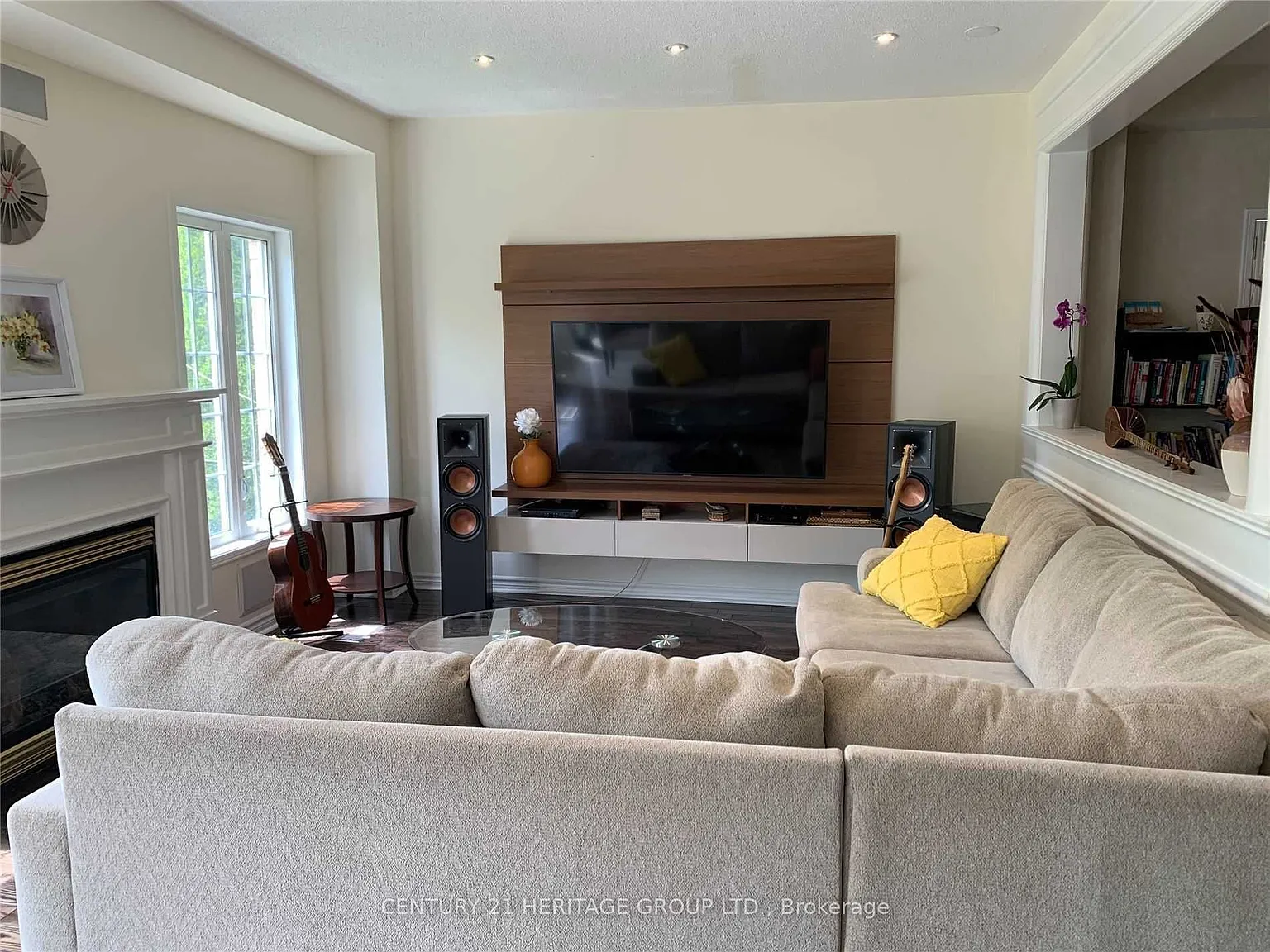 4 bed, $4,000 — Photo 2