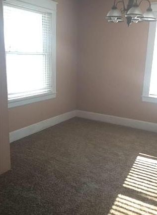 5th image of 315 E Roosevelt Ave