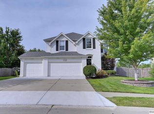 16409 Manderson St, Omaha, NE 68116