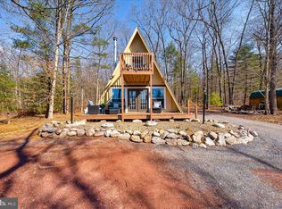 14141 Roberts Rd, Hancock, MD 21750