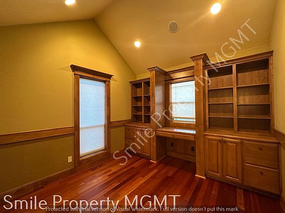 5th image of 14015 SE Fircrest St