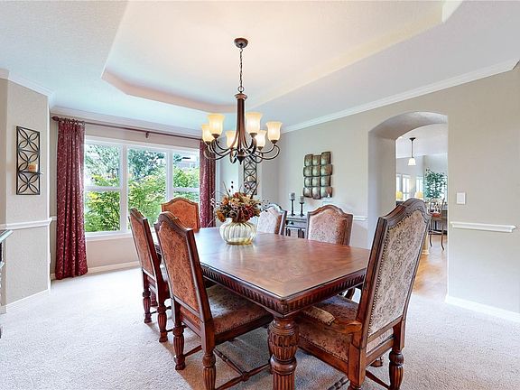 3rd image of 5925 Fox Hollow Drive