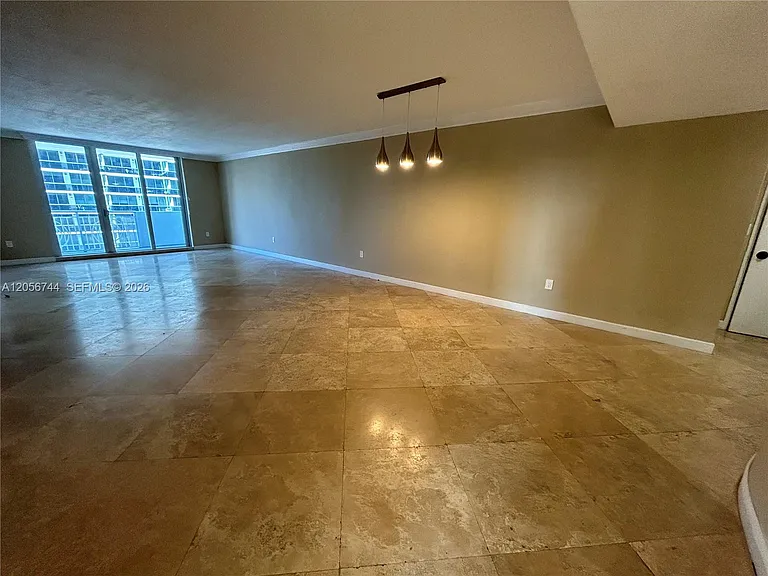 5825 Collins Ave #9C — Photo 42