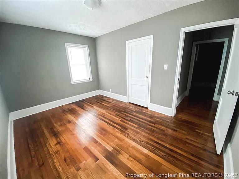 210 E 16th St #2 — Photo 14