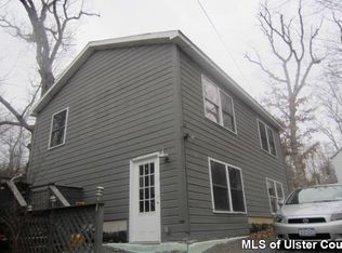 36 Grove St, New Paltz, NY 12561