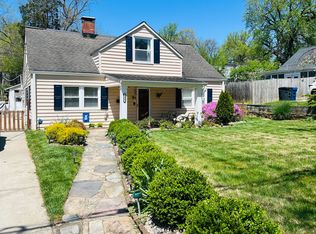 132 N Donelson St, Alexandria, VA 22304
