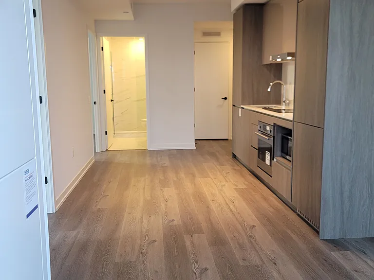 28 Interchange Way #1212 — Photo 12
